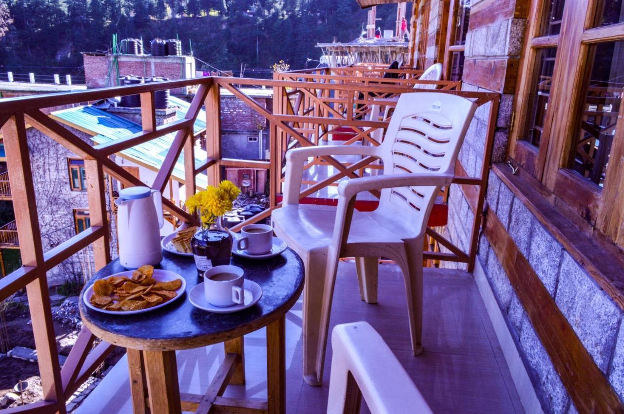 Tourist Nest Old Manali Hotell Exteriör bild