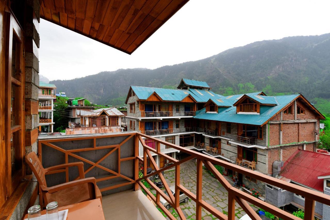 Tourist Nest Old Manali Hotell Exteriör bild