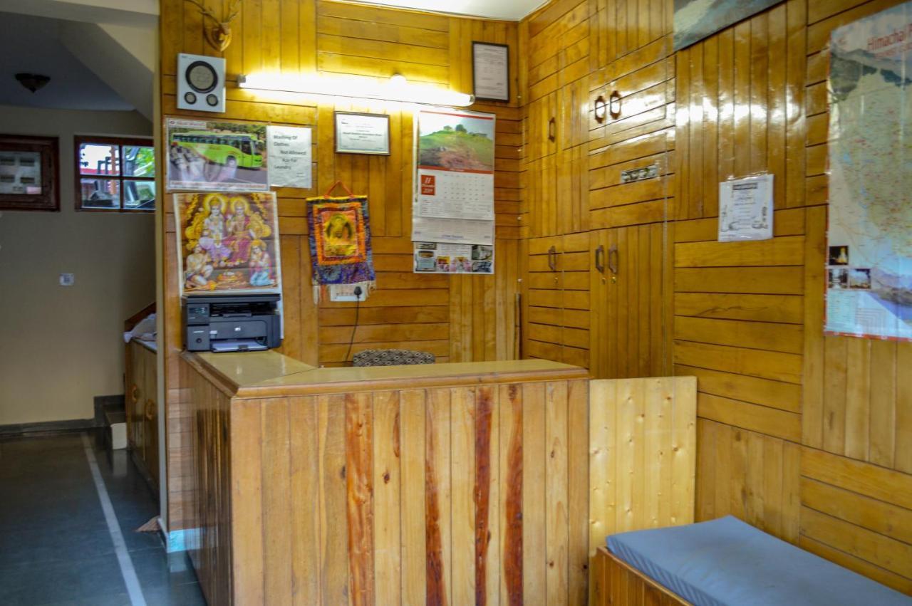 Tourist Nest Old Manali Hotell Exteriör bild